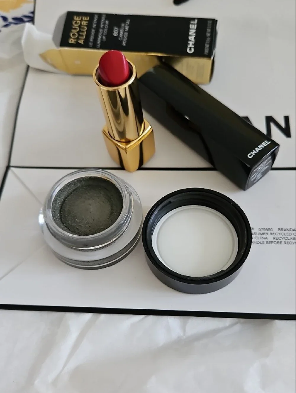 CHANEL Rouge Allure Lipstick & Ombre Creme Green Eyeshadow